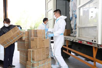 愛心傳遞，企業擔當 日送三千包子與萬斤蔬菜，免費援助暖人心